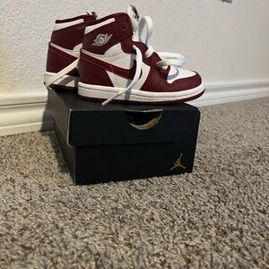 Nike toddler size 6 Burgundy and White High-Top Sneakers